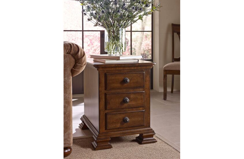 PORTOLONE CHAIRSIDE TABLE Room Print button PORTOLONE CHAIRSIDE TABLE Room