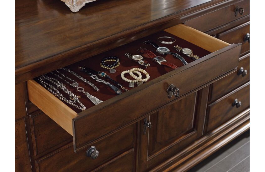 BASILICA DOOR DRESSER Room 2 Print button BASILICA DOOR DRESSER Room 2