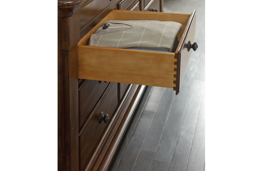 BASILICA DOOR DRESSER Room 3 Print button BASILICA DOOR DRESSER Room 3