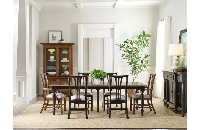 FITTS ARM CHAIR Room